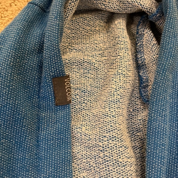 Volcom hoody - Picture 5 of 6
